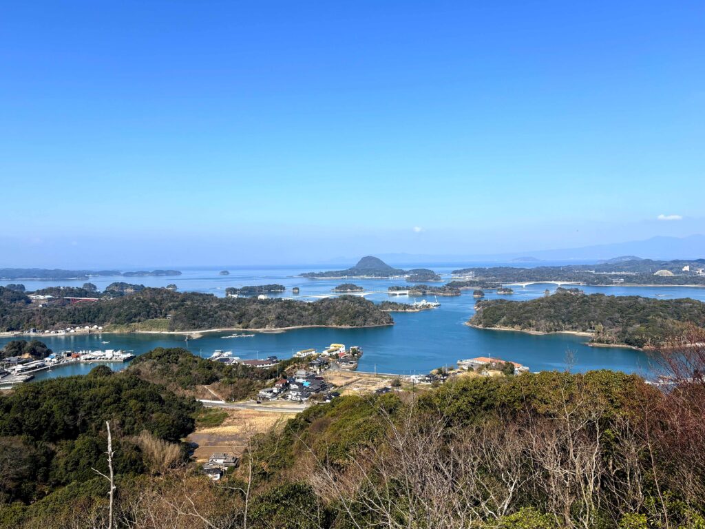 天草市の風景、山と海（ファーストビュー画像）